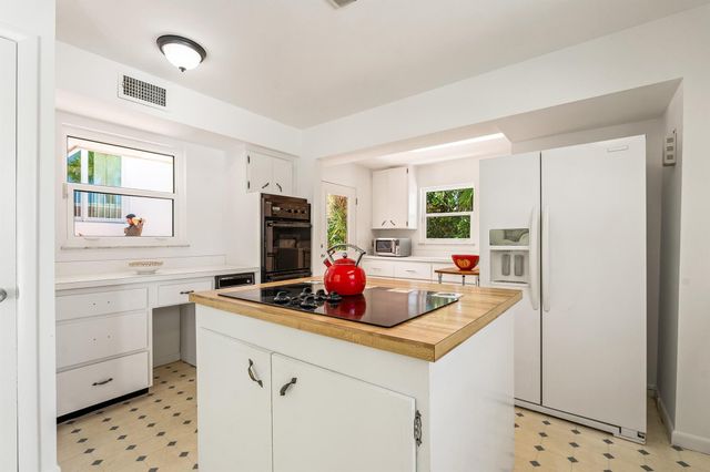940 Lantern Lane, Vero Beach, FL 32963