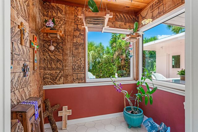 940 Lantern Lane, Vero Beach, FL 32963