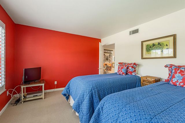 940 Lantern Lane, Vero Beach, FL 32963