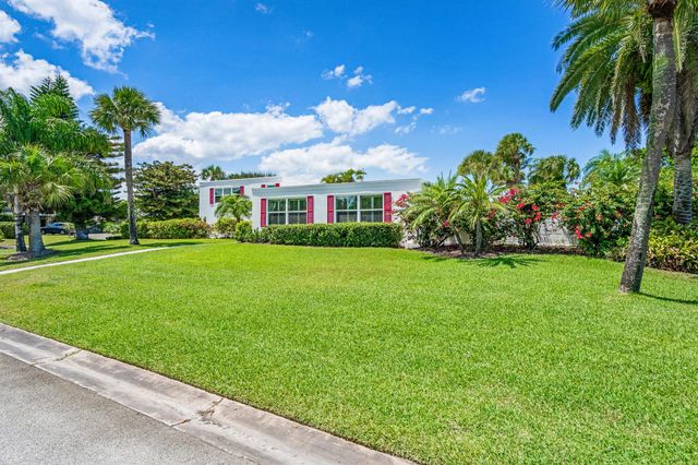 940 Lantern Lane, Vero Beach, FL 32963