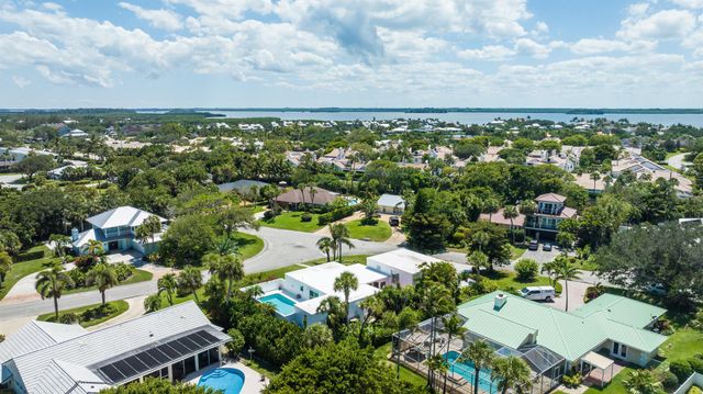 940 Lantern Lane, Vero Beach, FL 32963