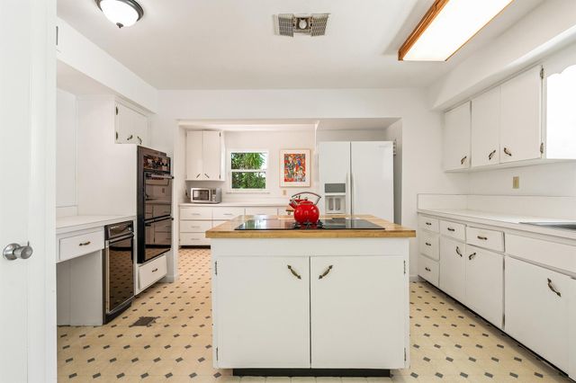 940 Lantern Lane, Vero Beach, FL 32963