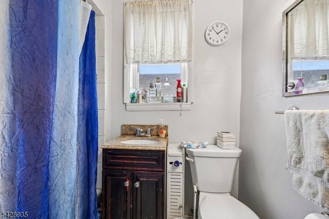 50 Preston St, Ridgefield Park Village, NJ 07660