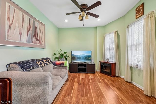 50 Preston St, Ridgefield Park Village, NJ 07660
