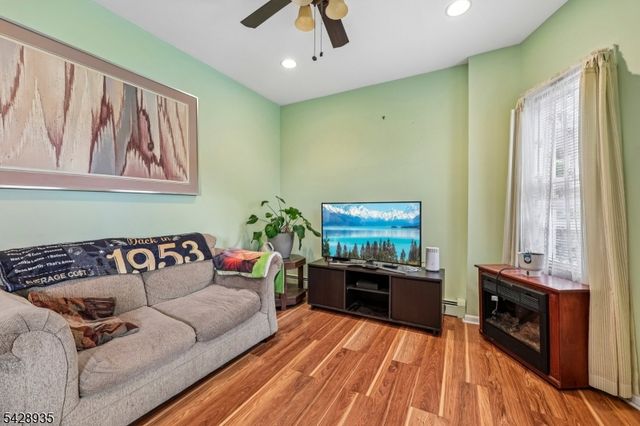50 Preston St, Ridgefield Park Village, NJ 07660