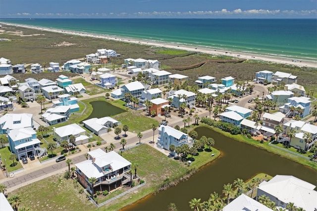 228 Keewaydin Lane, Port Aransas, TX 78373