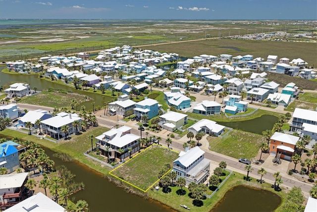 228 Keewaydin Lane, Port Aransas, TX 78373