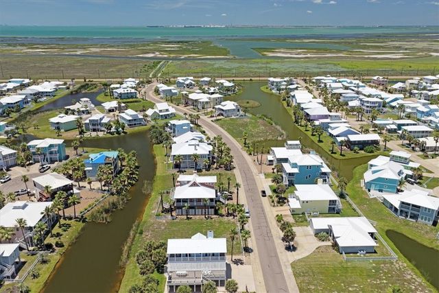 228 Keewaydin Lane, Port Aransas, TX 78373