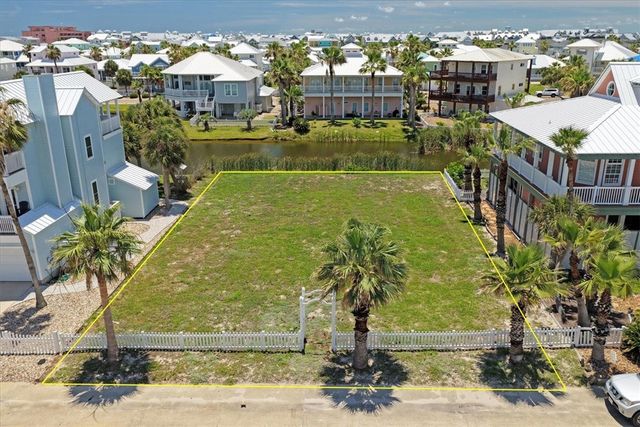 228 Keewaydin Lane, Port Aransas, TX 78373