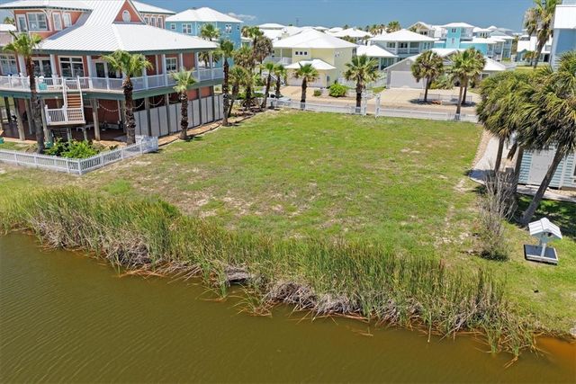 228 Keewaydin Lane, Port Aransas, TX 78373