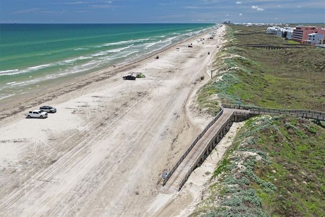 228 Keewaydin Lane, Port Aransas, TX 78373