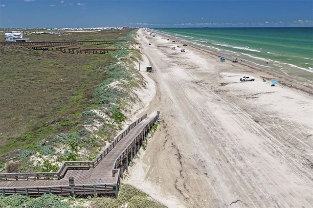 228 Keewaydin Lane, Port Aransas, TX 78373
