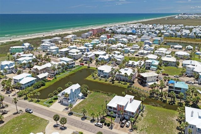 228 Keewaydin Lane, Port Aransas, TX 78373