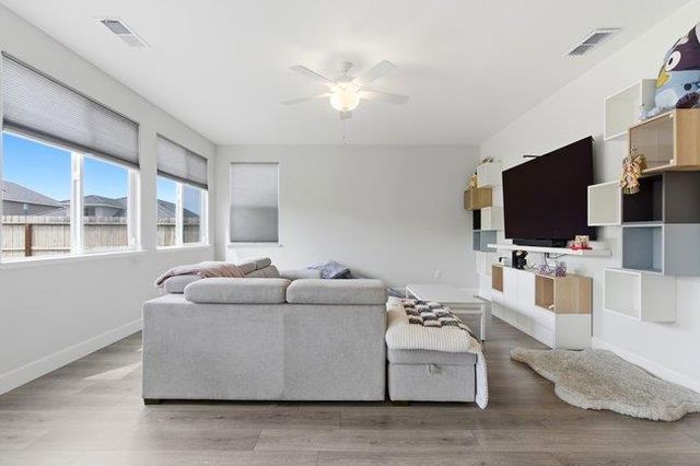 1096 Wildrose Drive, Hollister, CA 95023