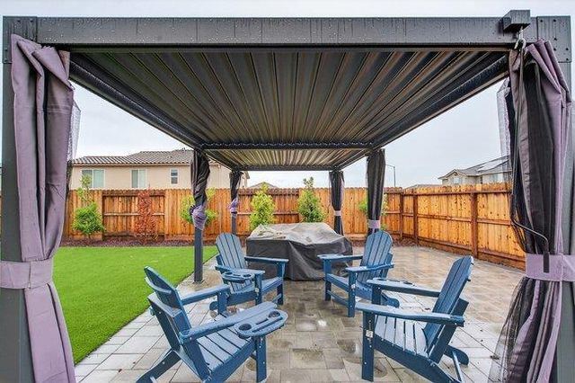 1096 Wildrose Drive, Hollister, CA 95023