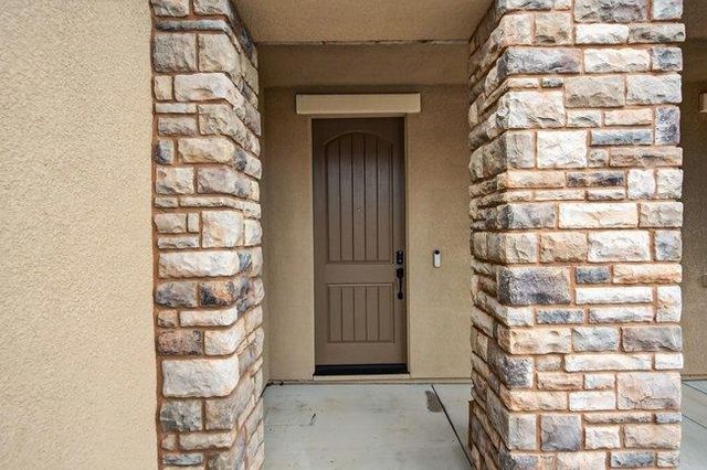 1096 Wildrose Drive, Hollister, CA 95023