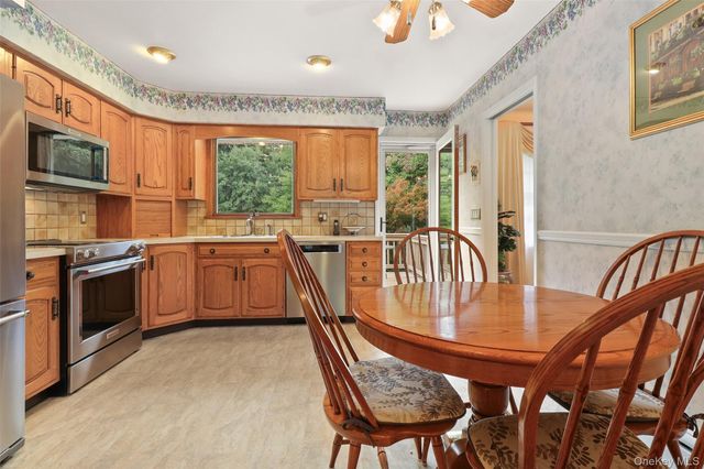 5 Susan Drive, Somers, NY 10589
