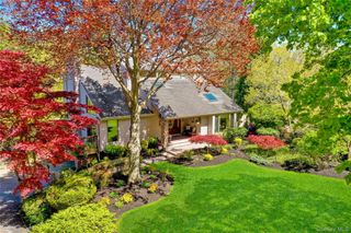 9 Ernest Court, Kings Park, NY 11754