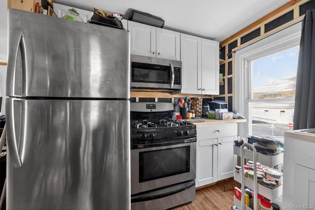 4 Chapel Street, Ellenville, NY 12428