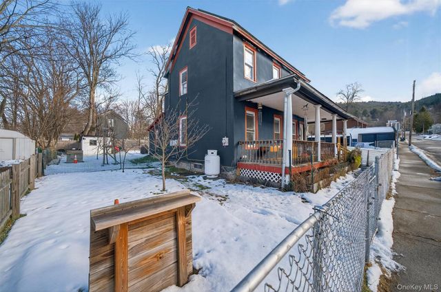 4 Chapel Street, Ellenville, NY 12428