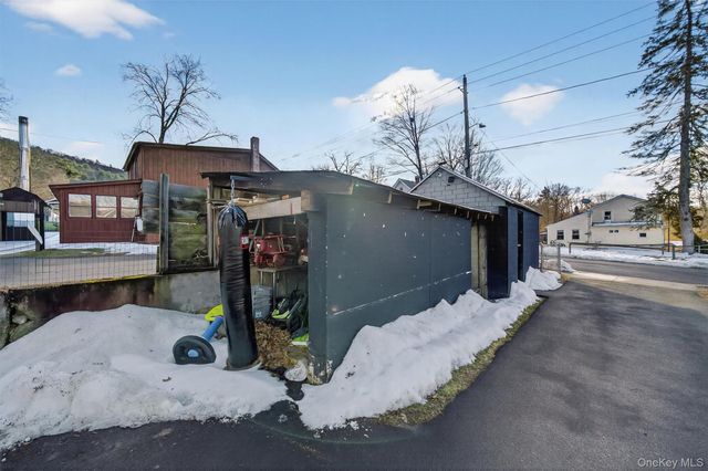 4 Chapel Street, Ellenville, NY 12428