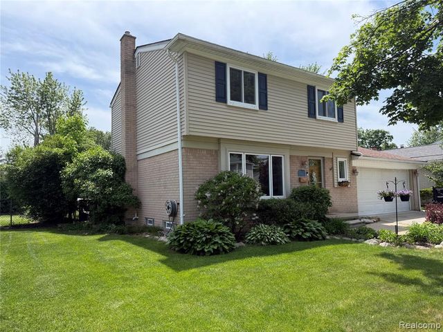 919 Elmsford Drive, Clawson, MI 48017