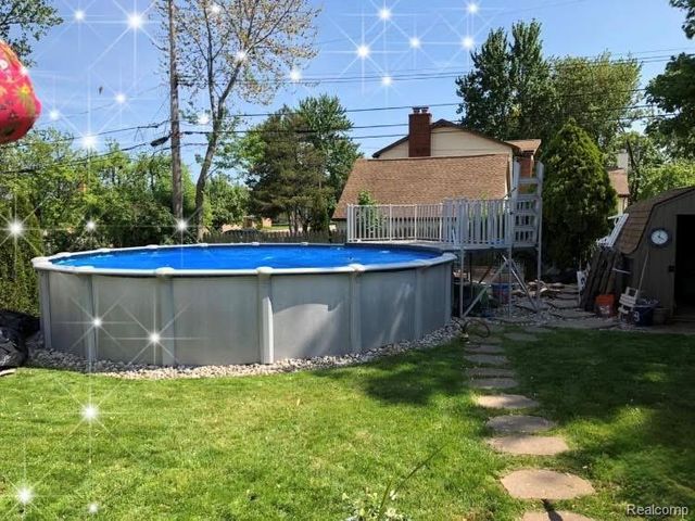 919 Elmsford Drive, Clawson, MI 48017