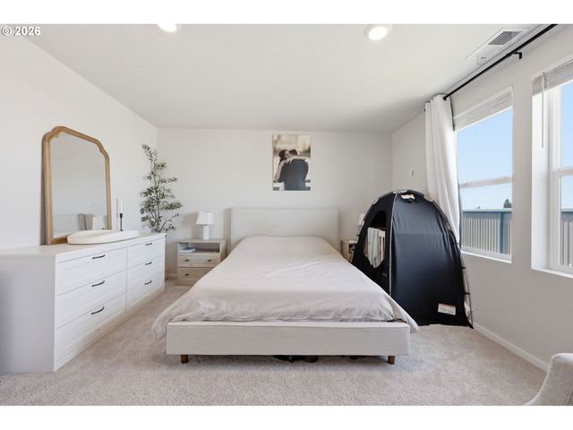 5461 EARTH Pl, Salem, OR 97301