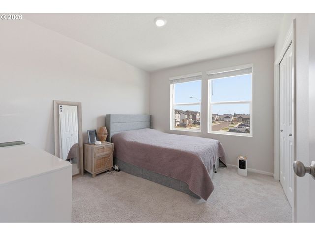 5461 EARTH Pl, Salem, OR 97301