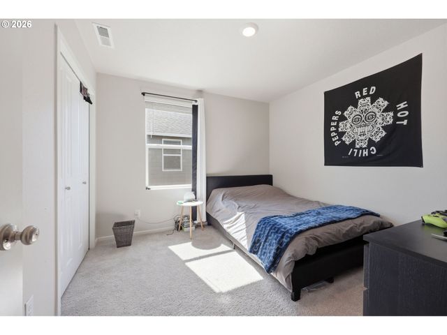 5461 EARTH Pl, Salem, OR 97301