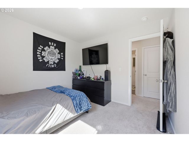 5461 EARTH Pl, Salem, OR 97301