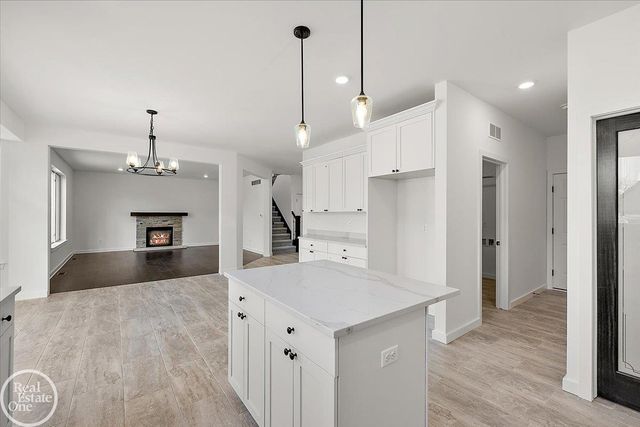 50567 Summit View Drive, Macomb Twp, MI 48044