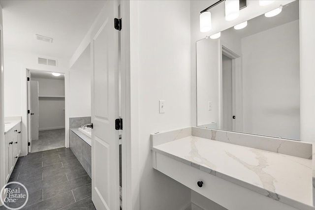 50567 Summit View Drive, Macomb Twp, MI 48044