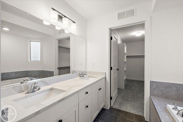 50567 Summit View Drive, Macomb Twp, MI 48044