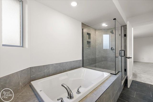 50567 Summit View Drive, Macomb Twp, MI 48044