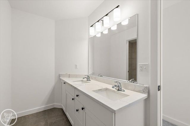 50567 Summit View Drive, Macomb Twp, MI 48044