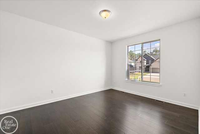 50567 Summit View Drive, Macomb Twp, MI 48044