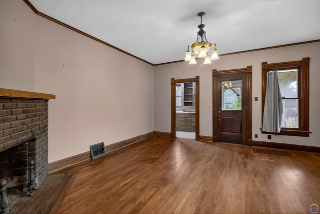 1272 SW Buchanan ST, Topeka, KS 66604