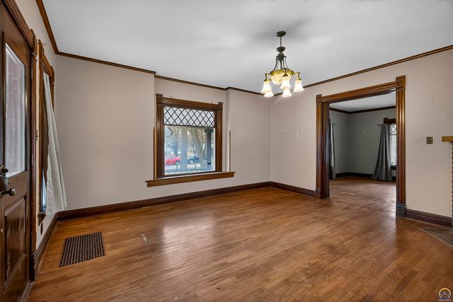 1272 SW Buchanan ST, Topeka, KS 66604