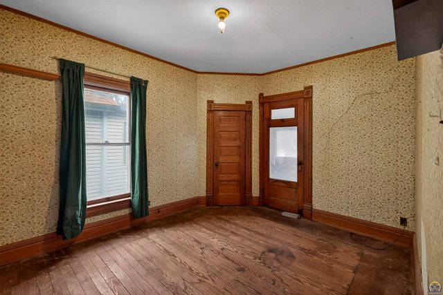 1272 SW Buchanan ST, Topeka, KS 66604