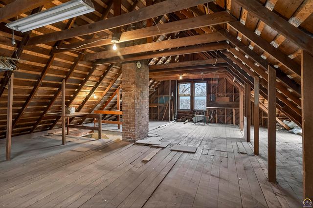 1272 SW Buchanan ST, Topeka, KS 66604