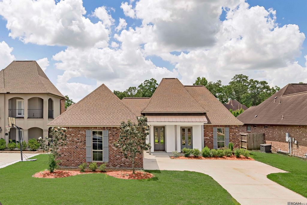 40285 Buchanan Ct, Prairieville, LA 70769