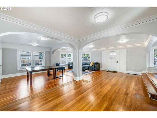 692 JEFFERSON St, Eugene, OR 97402