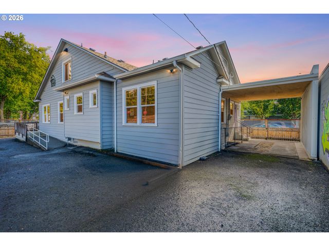 692 JEFFERSON St, Eugene, OR 97402