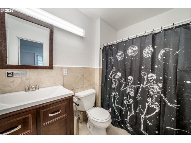 692 JEFFERSON St, Eugene, OR 97402