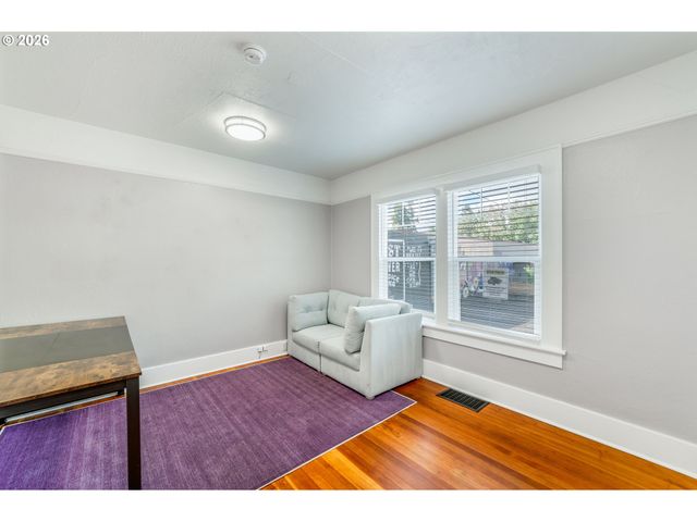 692 JEFFERSON St, Eugene, OR 97402