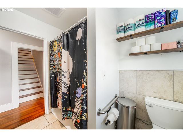 692 JEFFERSON St, Eugene, OR 97402