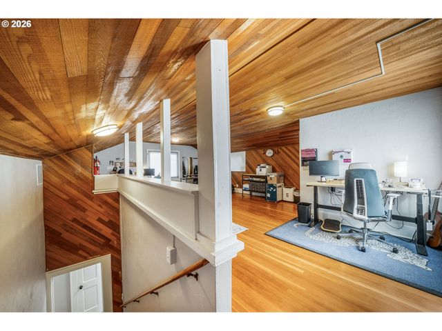 692 JEFFERSON St, Eugene, OR 97402