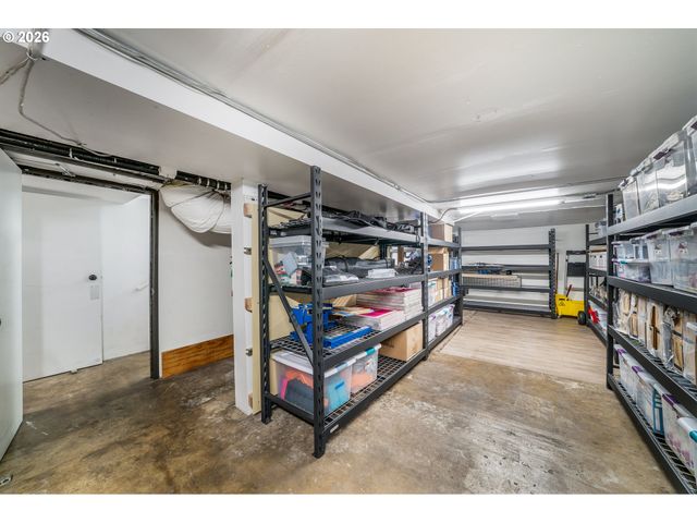 692 JEFFERSON St, Eugene, OR 97402