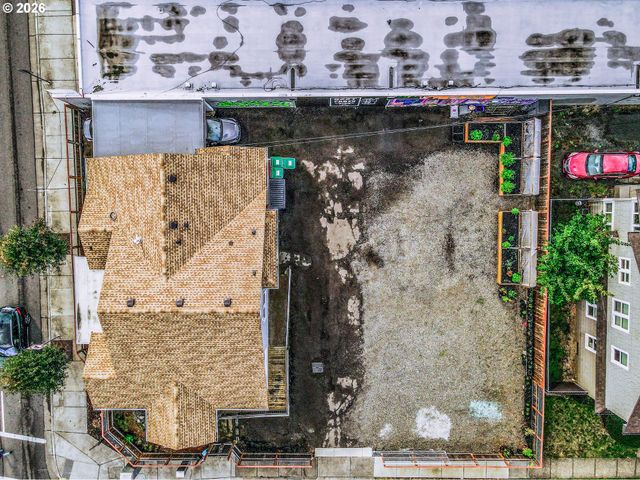692 JEFFERSON St, Eugene, OR 97402